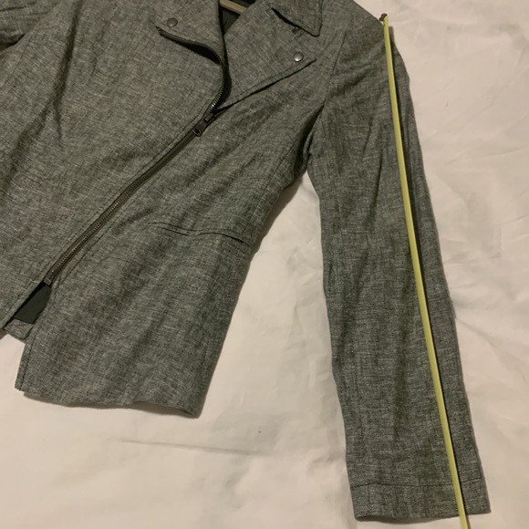 Banana Republic Linen/Rayon-Viscose Asymmetrical Zip Moto Jacket, size 0 - Picture 13 of 13